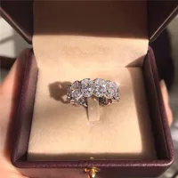 Impresionante edición limitada Eternity Band Promise Ring 925 plata esterlina 11pcs Oval Diamond cz anillos de compromiso para mujeres