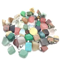 Onregelmatige vorm stenen hanger Healing Crystal Quartz Charms Gems Gemstone Mutil Random voor Ketting Sieraden Maken (30PCS)