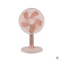 Hot koop verstelbare tafel fan met led licht desktop fans zomer 2020 USB opladen met sfeer licht multi tandwiel Mute kleine fan life applia