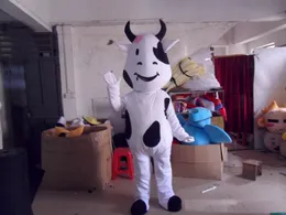 2018 venda Quente salpicada gado dos desenhos animados boneca Mascot Costume Frete grátis
