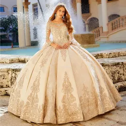 Niesamowite koronki koronki suknia kulkowa Quinceanera Sukienki Sheer Bateau Neck Długie Rękawy Prom Suknie Cekinowy Sweep Pociąg Tulle Sweet 15 Dress