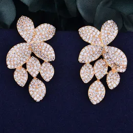 Fashion- Trendy Flowers Cubic Zirconia Wedding EngagementParty Dress up Earring Fashion Jewelry for Women