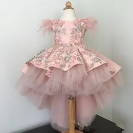 2019 Güzel Yüksek Düşük Pembe Çiçek Kız Elbise Tüy Aplikler Dantel İlk Communion Elbiseler Kızlar Pageant elbise Custom Made Sıcak Satış