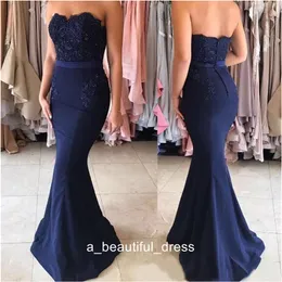 Elegant Prom Dresses Strapless Knappar Tillbaka Mermaid Royal Blue Satin Ärmlös Bridesmaid Party Dress Long Aftonklänningar Billiga ED1226