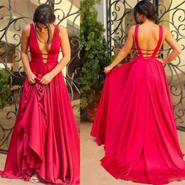 Prom Dresses Red Simple Deep V Neck Sleeveless A Line aftonklänningar Sexig rygglös golvlängd Billig festklänning 2019
