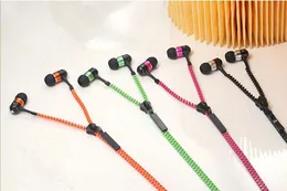 Auricolari bassi stereo al 100% di alta qualità auricolari in metallo con cerniera auricolari Cuffie con microfono auricolari Jack 3.5mm per iPhone 5 5S MP3 300pcs