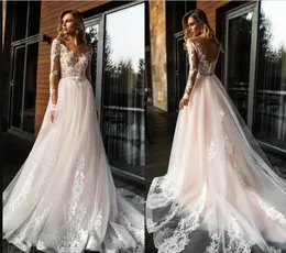 2019 Gorgeous Sheer Długie Rękawy Koronkowe Suknie Ślubne Backless V Neck A Line Tulle Wedding Suknie Ślubne Summer Beach Tanie Custom Made