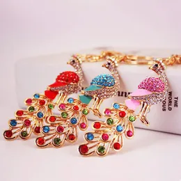 Nyaste Färgglada Rhinestone Crystal Alloy Peacock Keychain Ladies Bag Tillbehör Key Chain Pendant