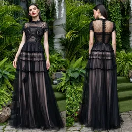 Prom Sexiga svarta klänningar Hög halsspetspärlspärrad kändisfestklänningar Golvlängd En linjedräkt formell aftonklänning
