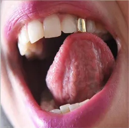 2019 Gold Color Hip Hop Single Tooth Grillz Cap Top & Boalloweettom Grill for Hn Jewelry Gifts Bling Custom Teeth Rhinestone deco