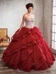 Utsökt Heavy Beaded Sweetheart Burgundy Quinceanera Dresses Debutante Gowns 2019 med Ruffles Prom Party Dresses Plus Storlek