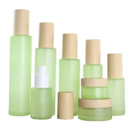 20ml 30ml 40ml 60ml 80ml 100ml 120ml Green Frosted Glass Cream Jar Mist Spray Lotion Pump Bottle with Imitation Wooden Lids Caps