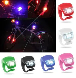 Mini luci per biciclette in silicone a led Potente scooter a 3 modalità Bicicletta per bambini Lampada per fari per la testa Spia di sicurezza per esterni