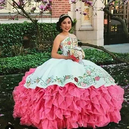 New White And Fuchsia Vintage Quinceanera Dresses With Embroidery Sweet 16 Prom Pageant Debutante Dress Party Gowns Layer Ruffles