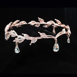 SAWINDA Gold Kopfkette Mit Schmetterling & Pailletten – Haarschmuck Mit Kristall-Anhänger, Verstellbar, Für Hochzeit, Halloween, Partys
