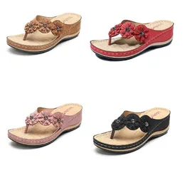 Kvinnor Sandaler Designer Plattform Skor Floral Flip Flops High Heels Sandaler Sommarskor 2020 Lady Casual Slides