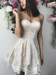 Lovely Strapless Backless Lace Homecoming Dresses Short 2020 Open Back Draped Graduation Short Prom Party Dress Evening Gowns Vestidos DE