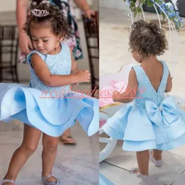 Aniversário do bebê dos floristas vestidos Applique partido em camadas meninas Céu Azul Curto Criança Pageant Vestidos Crianças Formal Wear vestido de primeira comunhão