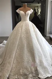 A linha de vestidos de noiva princesa do vintage fora do ombro sem encosto apliques de renda vestidos de noiva robes de mariée