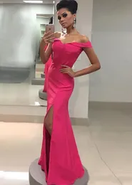 Hot Pink Aftonklänning Formell Kappor Långt Billigt Av Skulder Med Ärmes Sid Snit Enkel Prom Party Dress för Kvinnor Flickor BD9049
