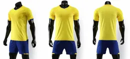 Top 2019 Mężczyźni Osobowości Sklep Popularne Soccer Jersey Zestawy Koszulki z szorty Noszenie piłki nożnej Odzież Mundury Zestawy Sport Online Nosić