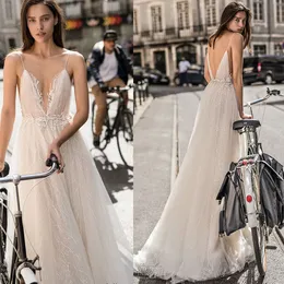 Liz Martinez 2020 Beach Wedding Dresses Vintage Lace Tulle Sexy Deep V Neck Backless Garden Country Bridal Wedding Gowns
