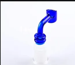 Titular de cigarrillo de taza pequeña oblicua azul, Bongs de vidrio al por mayor Quemador de aceite Tubos de vidrio Tubería de agua Plataformas petroleras Fumar Envío gratis