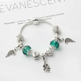 Partihandel-Charm Armband Vinkelvinge Four Leaf Pendant Charm Pärlor Tillbehör 925 Silver Bangle för gratis frakt Girl Women Armband