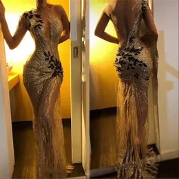 Sexy Sequin Mermaid Prom Dresses Gold Sheer One Shoulder Sleeve Long Sleeve Lace Applique Sweep Train Formal Evening Gowns