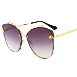 2020 Luxury Solglasögon Arc Solglasögon för Kvinnor Märke Designer Vintage Kvinna Solglasögon Fashion Shades Gratis frakt