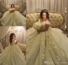 2019 Arabski Off Ramię Suknia Ślubna Wykwintna Suknia Balowa Długie Koronkowe Aplikacje Kościół Formalna Bride Bridal Suknia Plus Size Custom Made