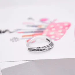 Hurtowo-asymetryczny pierścień fali dla Pandora 925 Sterling Silver z CZ Diamond Lady Pierścień Romantyczny prezent wakacyjny z pudełkiem