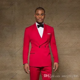İnce Fit kırmızı damat smokin sağdıç smroomsmen şal çifte göğüslü en iyi adam erkek düğün takım elbise (ceket+pantolon+yay kravat)