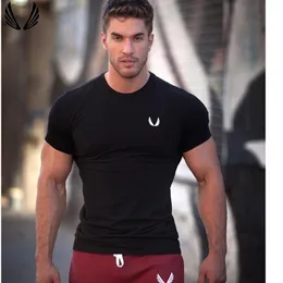 2019 New Men Fitness T-shirt Gyms Workout Skinny Cotton t shirt Summer Male Summer Casual Tee shirt Tops Crossfit Brand Clothing