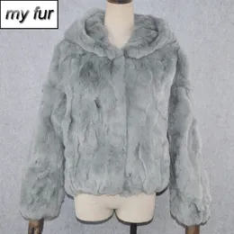 Vinter Casual Kvinnor Hooded Real Fur Coat Real Fur Jacket Äkta Short Hood Overcoat