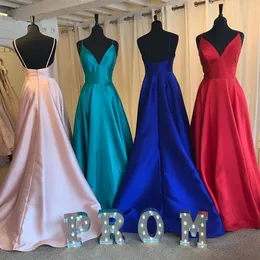 Elegant satin prom klänning 2k19 rosa kunglig röd spaghetti nacke en linje formell händelse slitage klänningar baklöst ärmlös lång beställning-till-made real