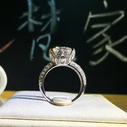 Prawdziwe 100% S925 Sterling Silver Lotus Flower Ring Round 2ct Symulowany Diament Platinum Obrączka ślubna dla kobiet Biżuteria Prezent