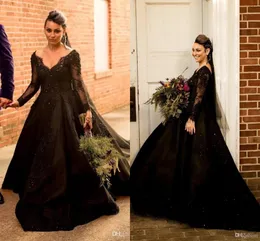 Black Country Style Gothic Wedding Dresses V Neck Long Sleeve Sweep Train Appliques Beads Wedding Bridal Gowns vestidos de novia Plus Size