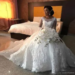 Luxury Ball Gown African Wedding Dresses Vintage Arabic Long Sleeve Scoop Neck Lace Appliques Beaded Bridal Gowns Plus Size