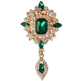 Grön Crystal Water Drop Brooch Luxury Emerald Broach Women Hijab Pins Cristal Kostym Smycken X1631