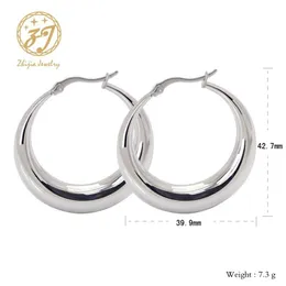 Zhijia Stainless Steel Jewelry 귀걸이 두꺼운 캐주얼 한 단순한 라운드 작은 실버 후프 귀걸이 264V