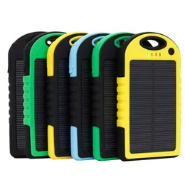 Hot Solar Power Bank 5000mAh 2 USB-port Solar Power Bank Charger Extern säkerhetskopiering Batteri med Retail Box