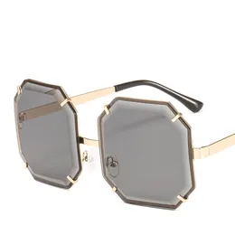 Luksusowe-2019 Hot Square Okulary Marka Oversized Shield Eyewear Projektant Unisex Modne Okulary Wysokiej Jakości UV Ochrona Retro Okulary