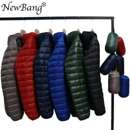 NewBang 6 cores jaqueta fina Homens 90 Duck Down Jacket Ultra jaqueta leve para baixo com capuz Ar Livre Feather Parka Com saco de transporte S191019