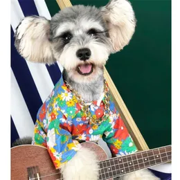 クラシックフローラプリントペットシャツヒップホップパーソナリティチャームペットTシャツ夏最新パターンSchnauzer Teddy Apparel