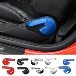 Ford Mustang 2015高品質の自動インテリアアクセサリー2235のカーシート調整ハンドル装飾トリムカバー2235