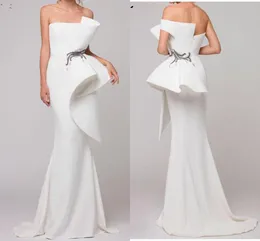 Unik billig spetshölje klänningar axelraklösa rygglösa golvlängd rufsar plus storlek bröllopsklänning brudklänningar vestidos de novia