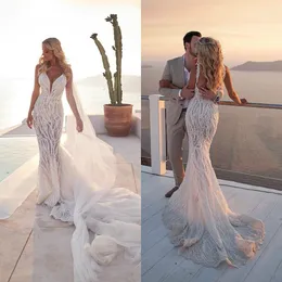 Berta Mermaid 2020 Sexy Suknie Ślubne V Neck Illusion Lace Appliqued Backless Suknie Ślubne Sweep Pociąg Suknia Ślubna Plaża