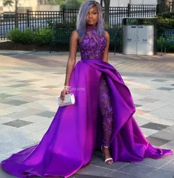 Purple Overkirt Jumpsuit Prom Dresses High Neck Appliqued Side Split aftonklänningar pärlor plus storlek svep tåg satin formell klänning