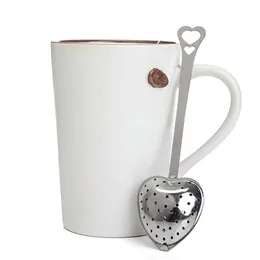 Hjärtformad teinfuser Mesh Ball Rostfri Sil Örtlåsande Te Infuser Sked Sil Brantare handtag Duschbord Verktyg